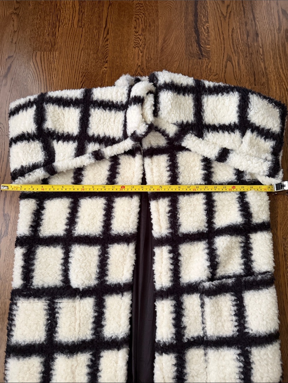 DAVI & DANI Cream and Black Plaid Teddy Coat medium - Picture 12 of 14
